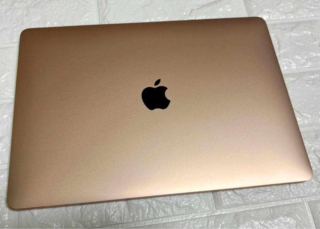 2020 MacBook Air 13インチ 8GB 256GB ゴールド