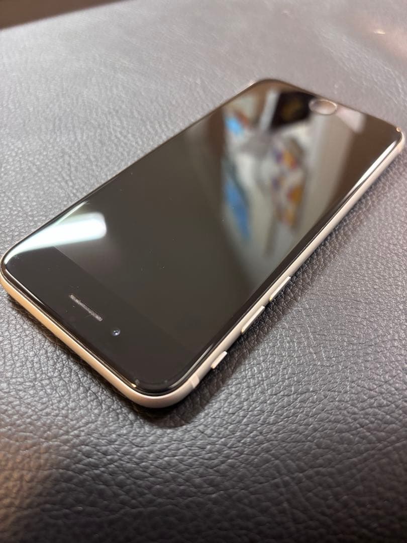 【週末発送可能お早めに！】iPhone SE (第2世代) ホワイト 64GB