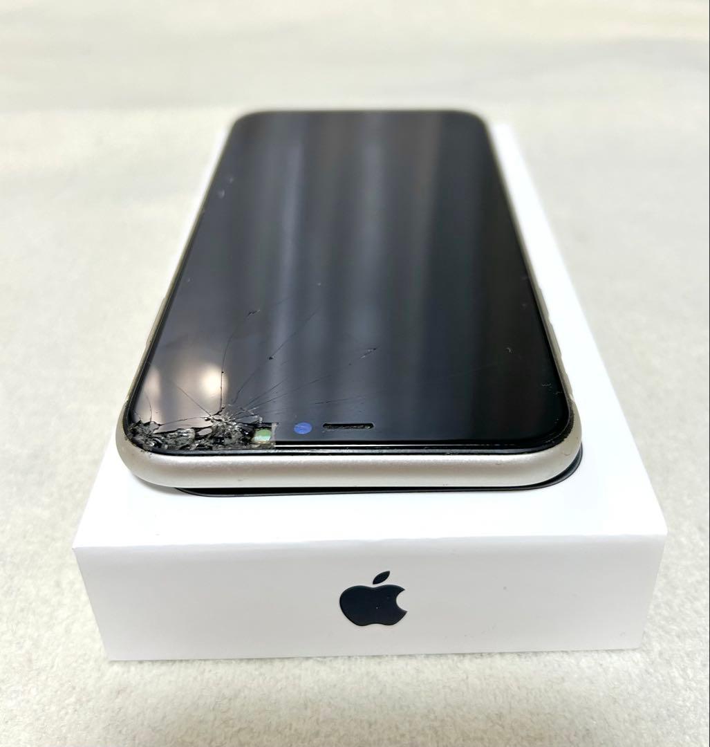 iPhone 11 ホワイト 本体 64GB ジャンク品