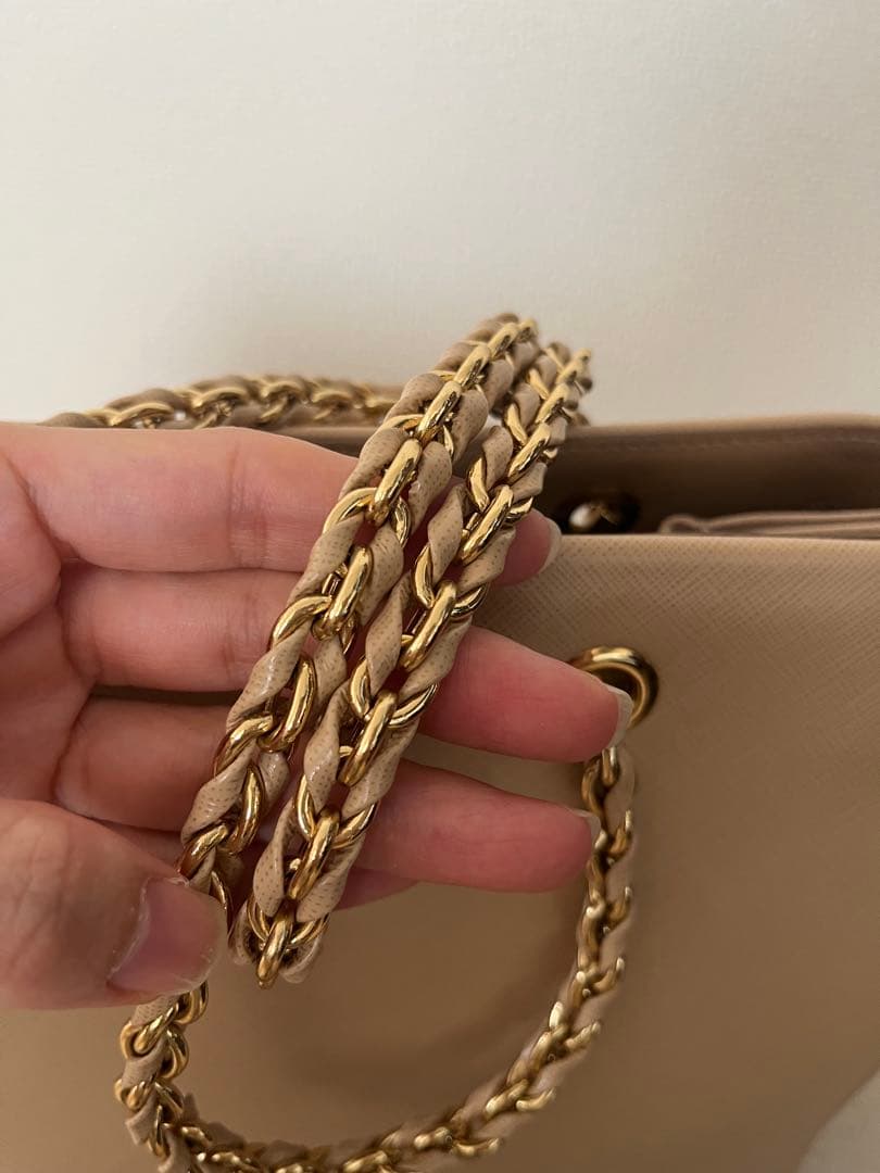 【値下げ済】【美品、付属品あり】ヴァラリボンバッグ