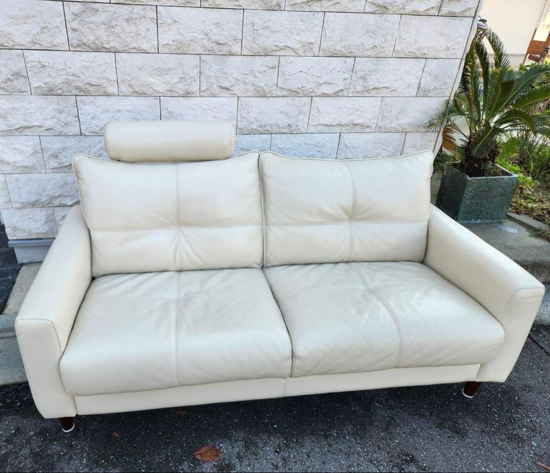 KEYUKA ケユカ アラモード　本革　2人掛けソファ　北欧　ホワイト