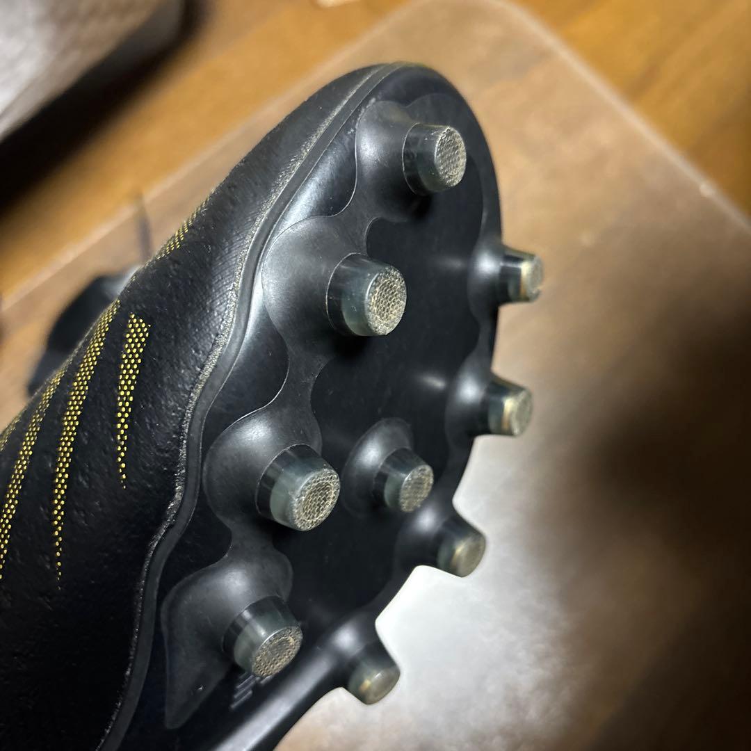 New Balance サッカーシューズ スパイク ブラック/ゴールド