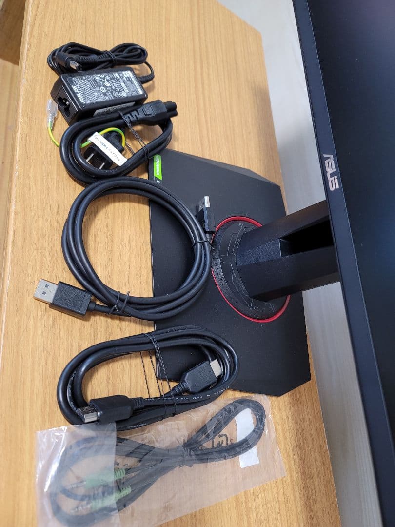 美品　ASUS 24.5インチ ゲーミングモニター VG258Q