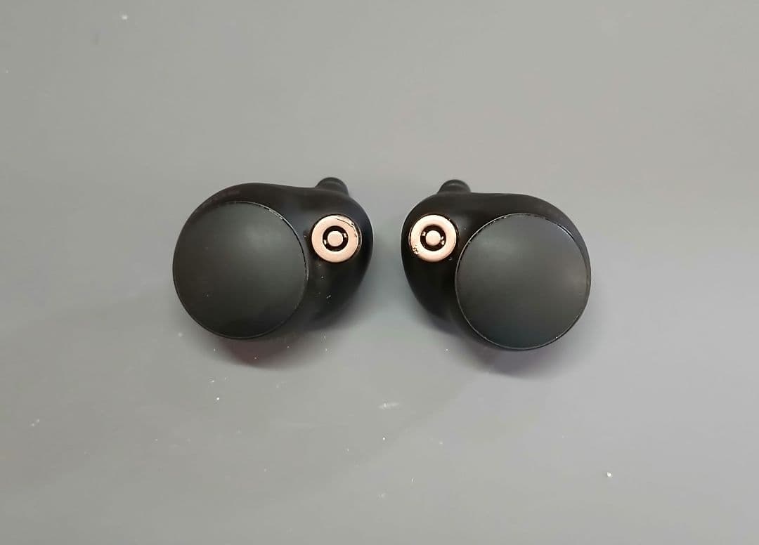 SONY　WF-1000XM4　ワイヤレス　ノイズキャンセリング　イヤホン　④