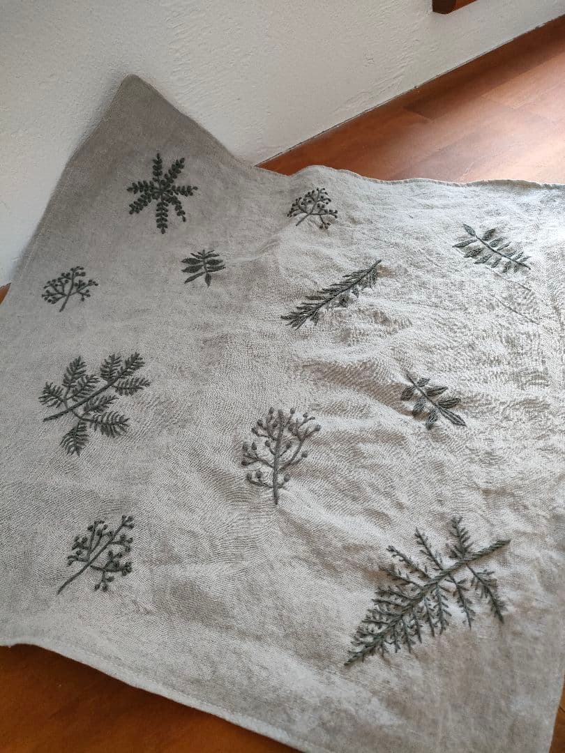 【リネン刺繍　ちゃちゃ子ページ】マルチクロス　ボートポーチ