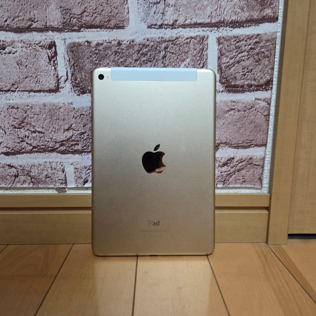 【美品】Apple iPad mini4 128GB　A1550