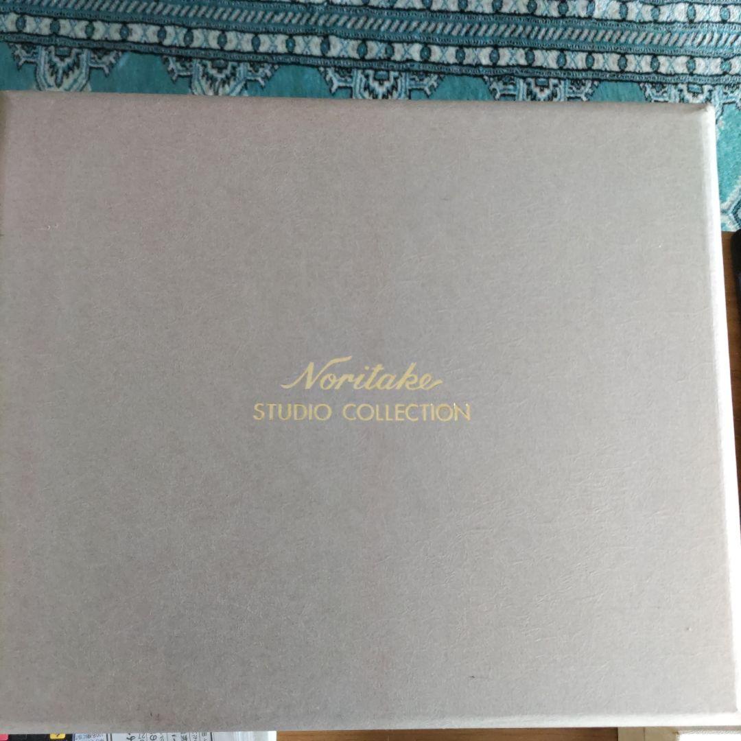 Noritake　ノリタケ　置物　フィギュリン　雄鶏　雌鶏　鶏　にわとり