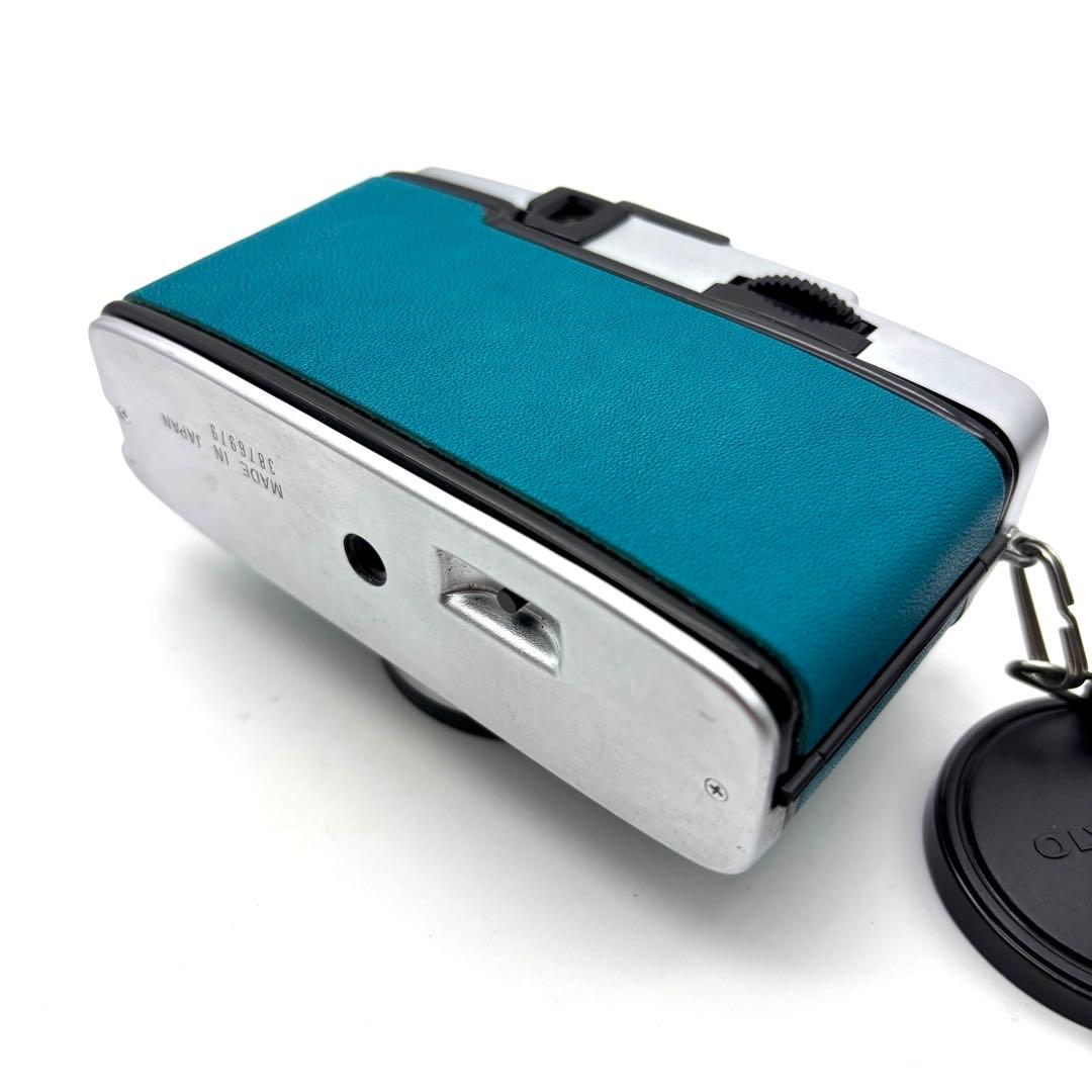 MのOLYMPUS PEN EE-3です。