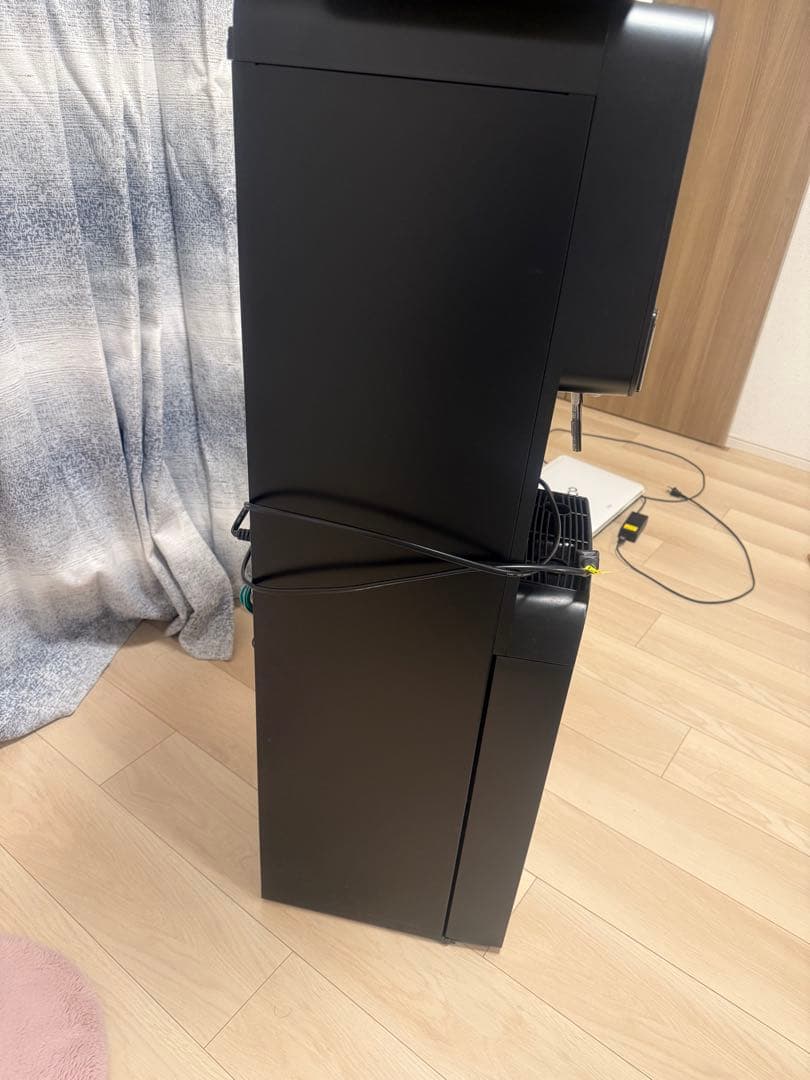 ウォーターサーバー ブラック 冷温水機能