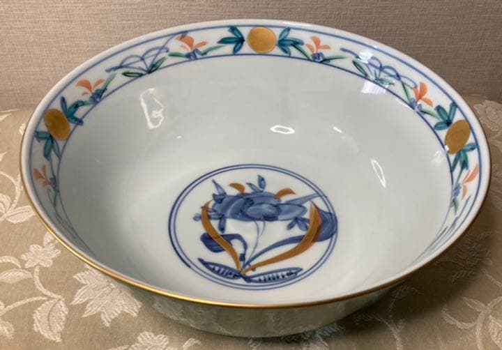 陶器　大鉢　金彩あり　窯印あり　瑞