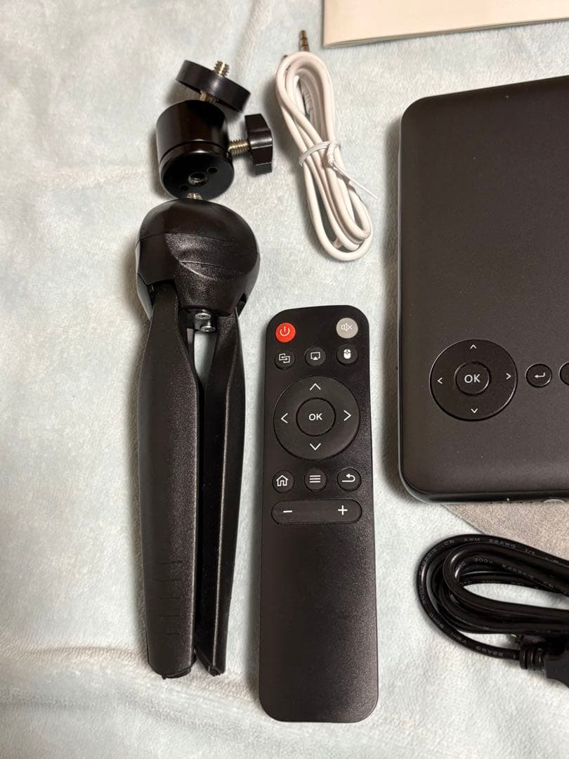 プロジェクター UENO-mono MINI SMART PROJECTOR KABENI