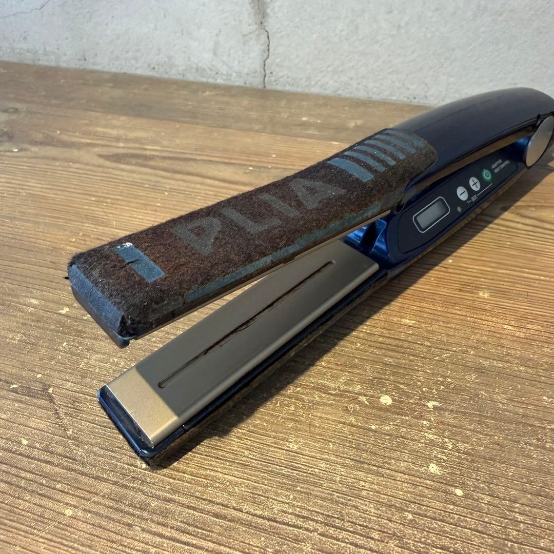 PLIA プライア　ADST アドスト　ストレートアイロン