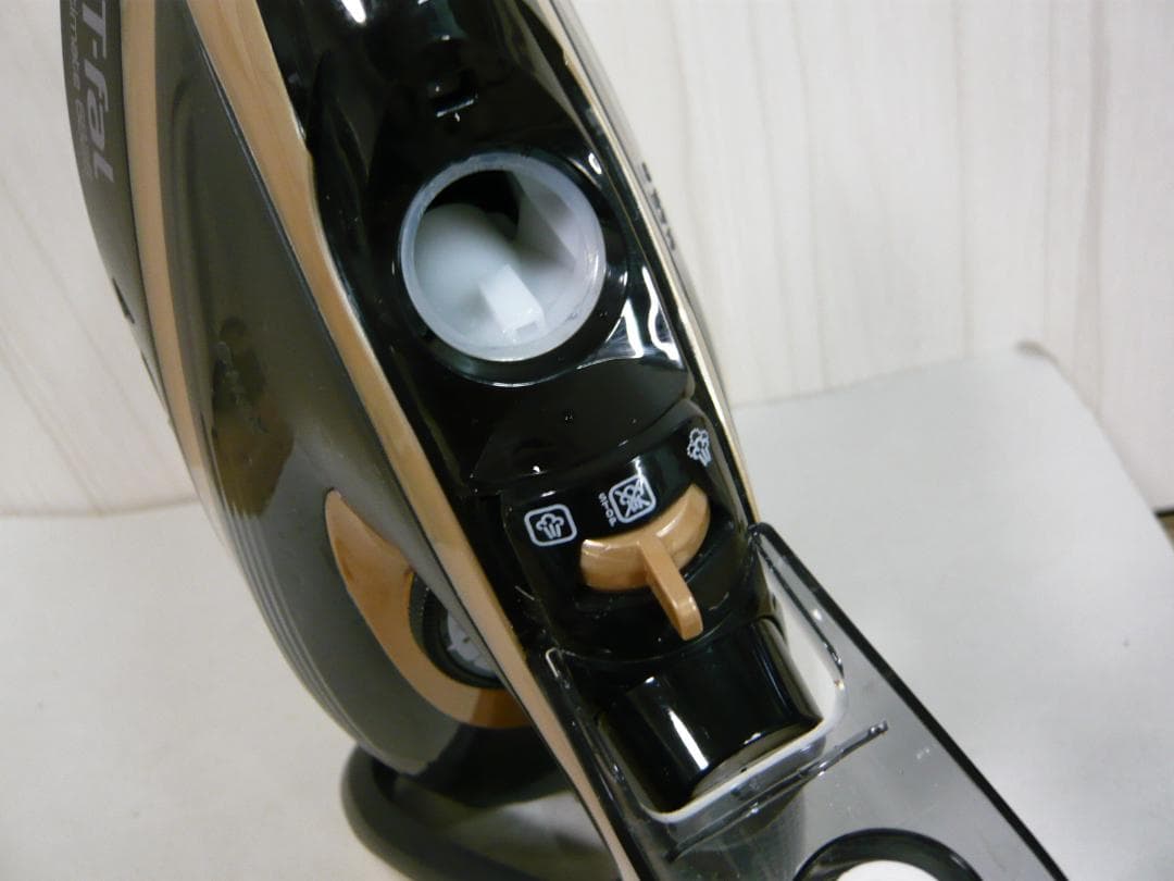 ティファール T-fal アルティメット FV6828 スチームアイロン