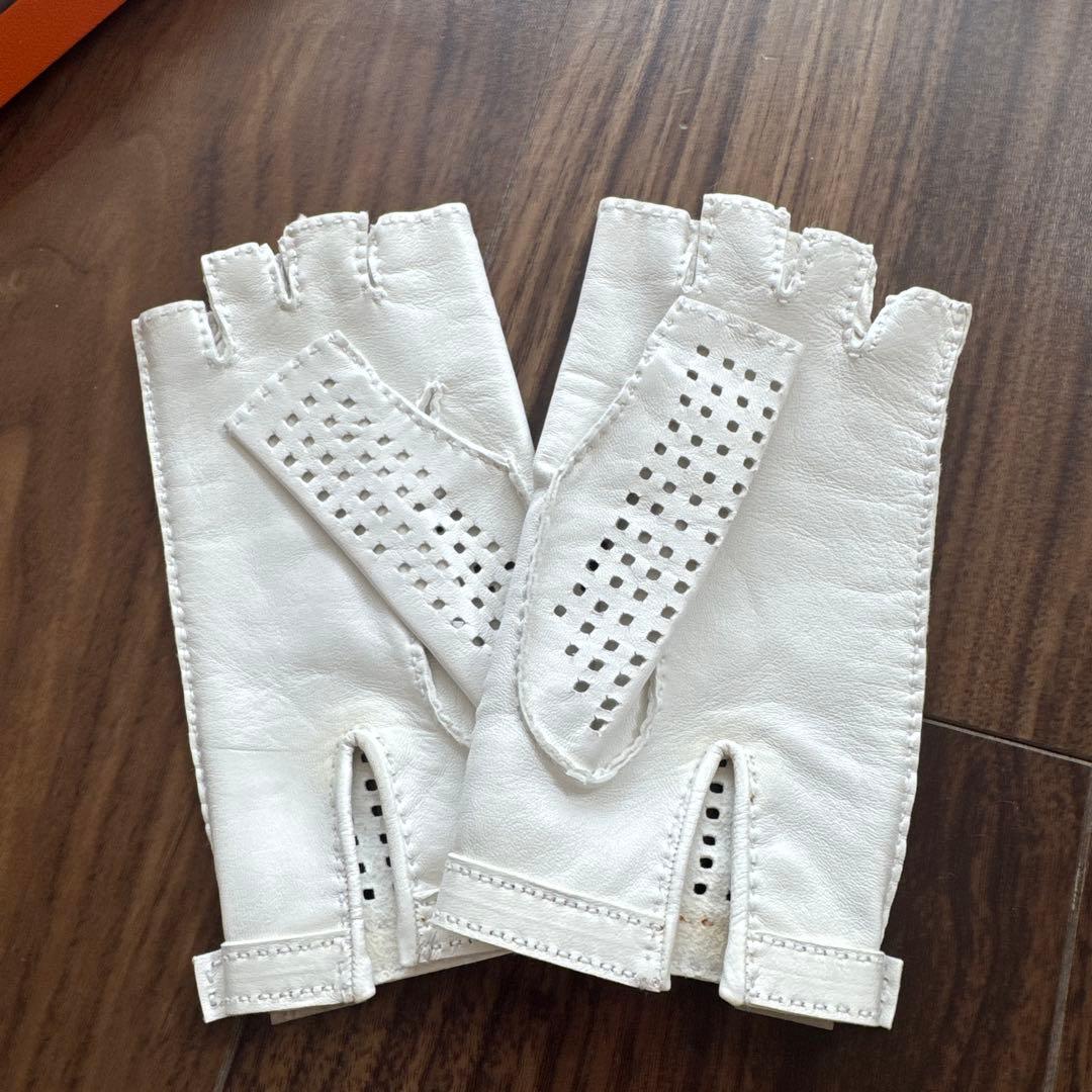 HERMES ホワイトメッシュグローブ