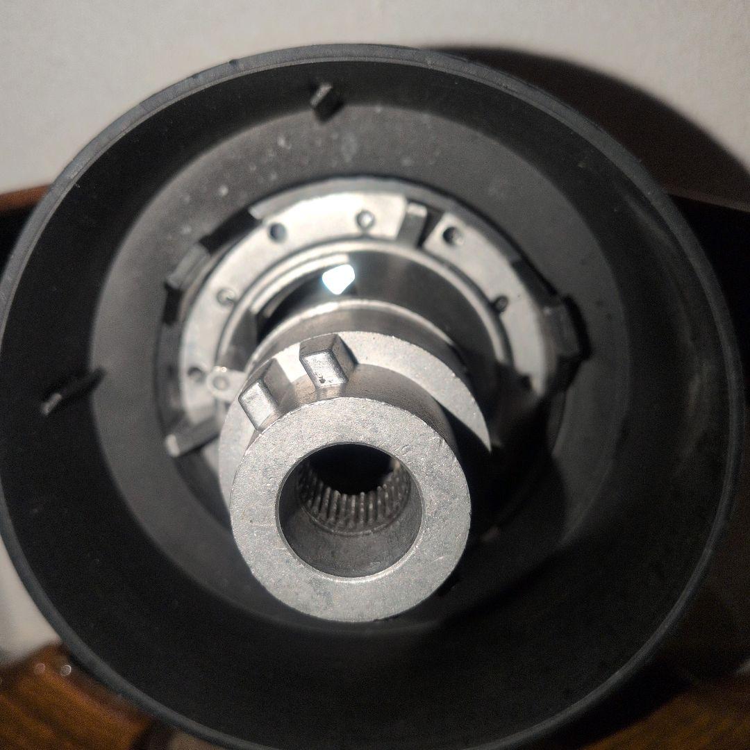 momo ウッドAL36 ステアリングホイール