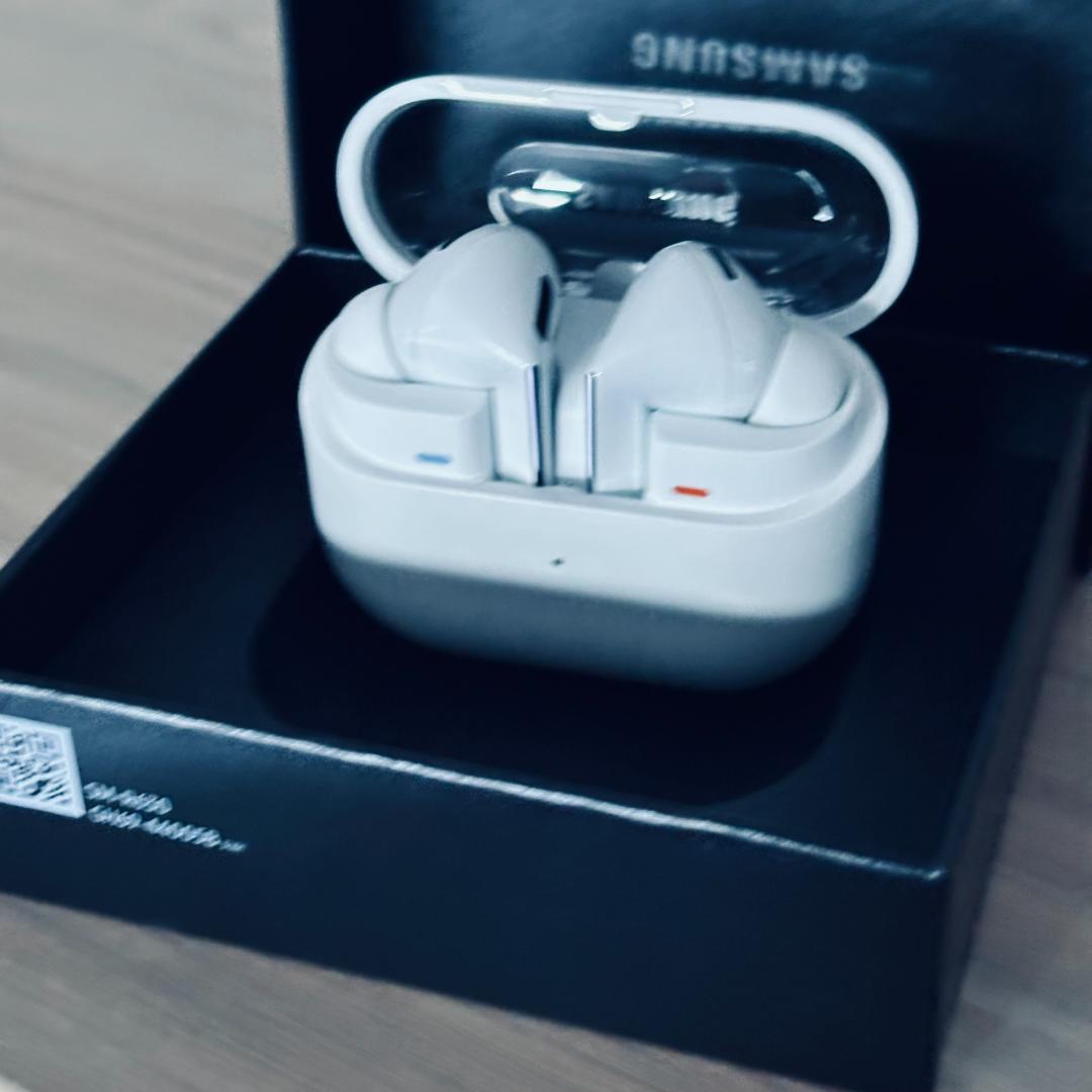 景虎様【新品】Galaxy Buds3 Pro （ケース付き）