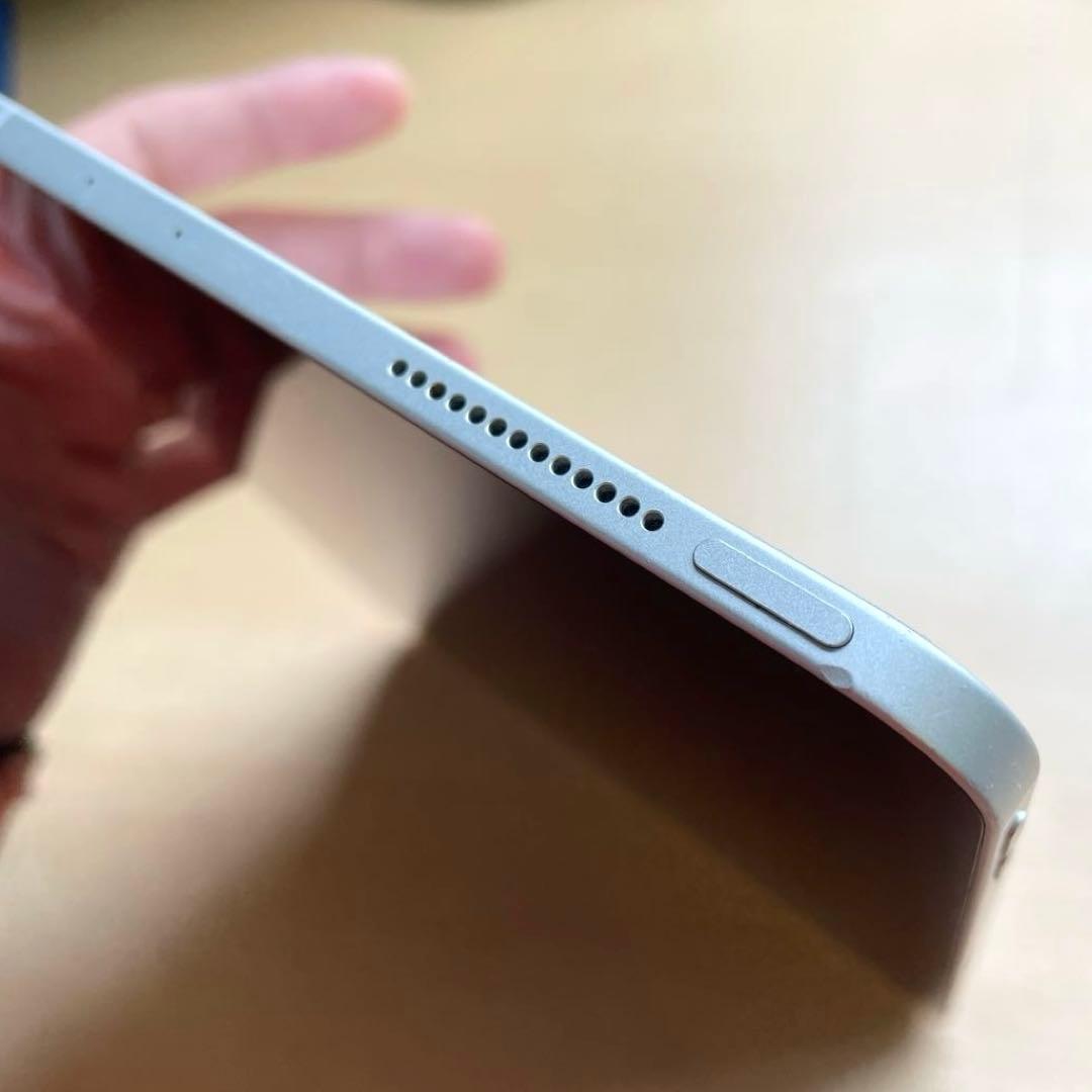 iPad Pro 11インチ　第2世代　シルバー　128GB A2230 美品