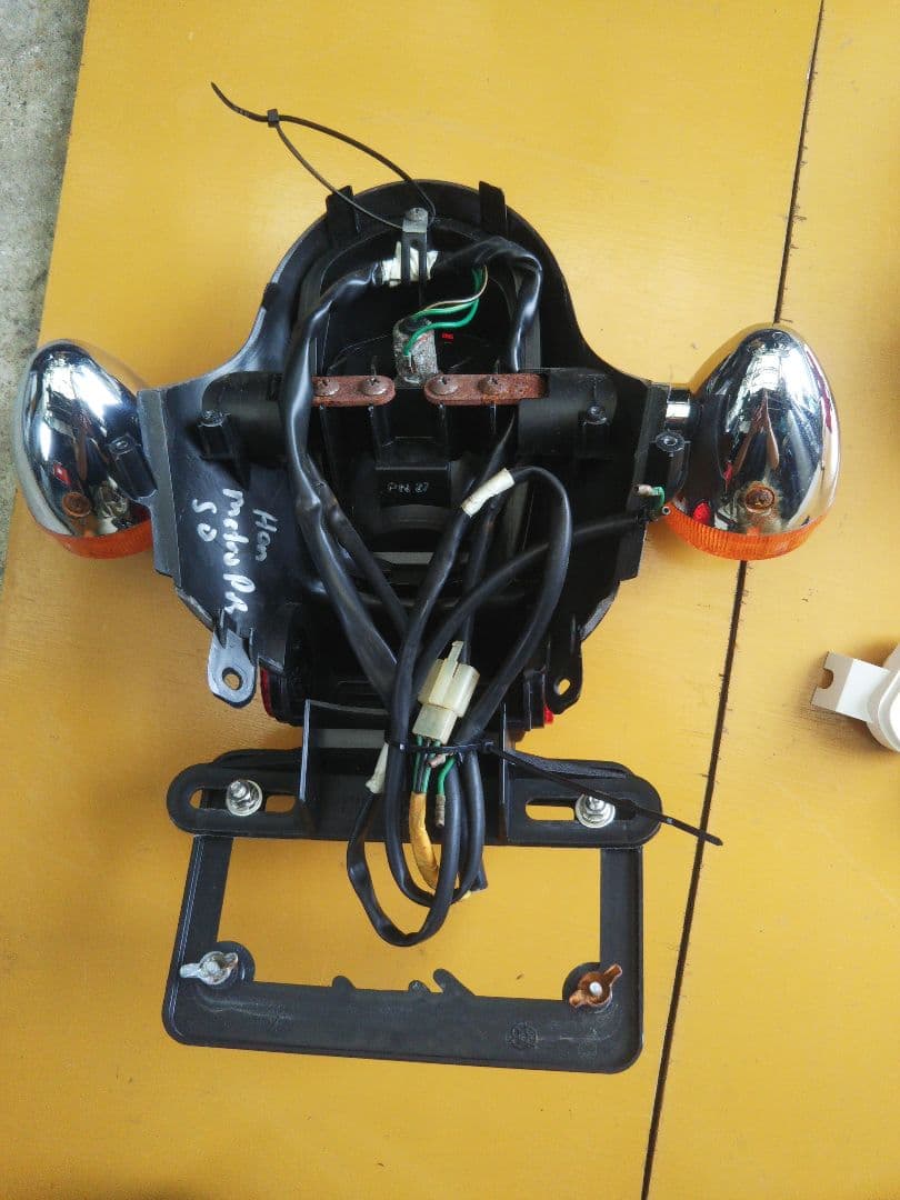 メトロポリタン テールランプ 中古 スクーピー