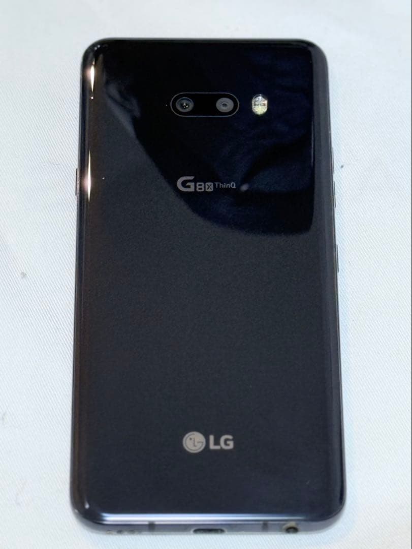 スマートフォン　LG G8X