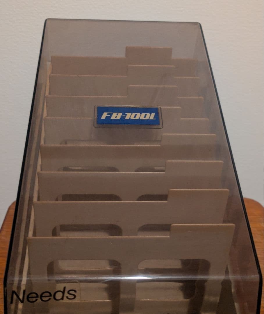 希少鍵付き/FB-100L Needs/ フロッピーディスクケース クリーム色