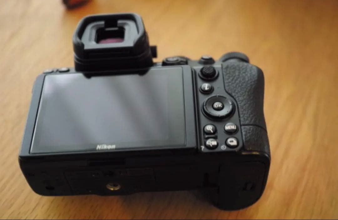 Nikon Z5 本体【シャッター枚数約2.6万枚・動作良好】