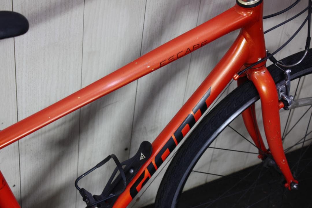 GIANT ESCAPE R3 700C 24速 470mm オレンジ色 クロス