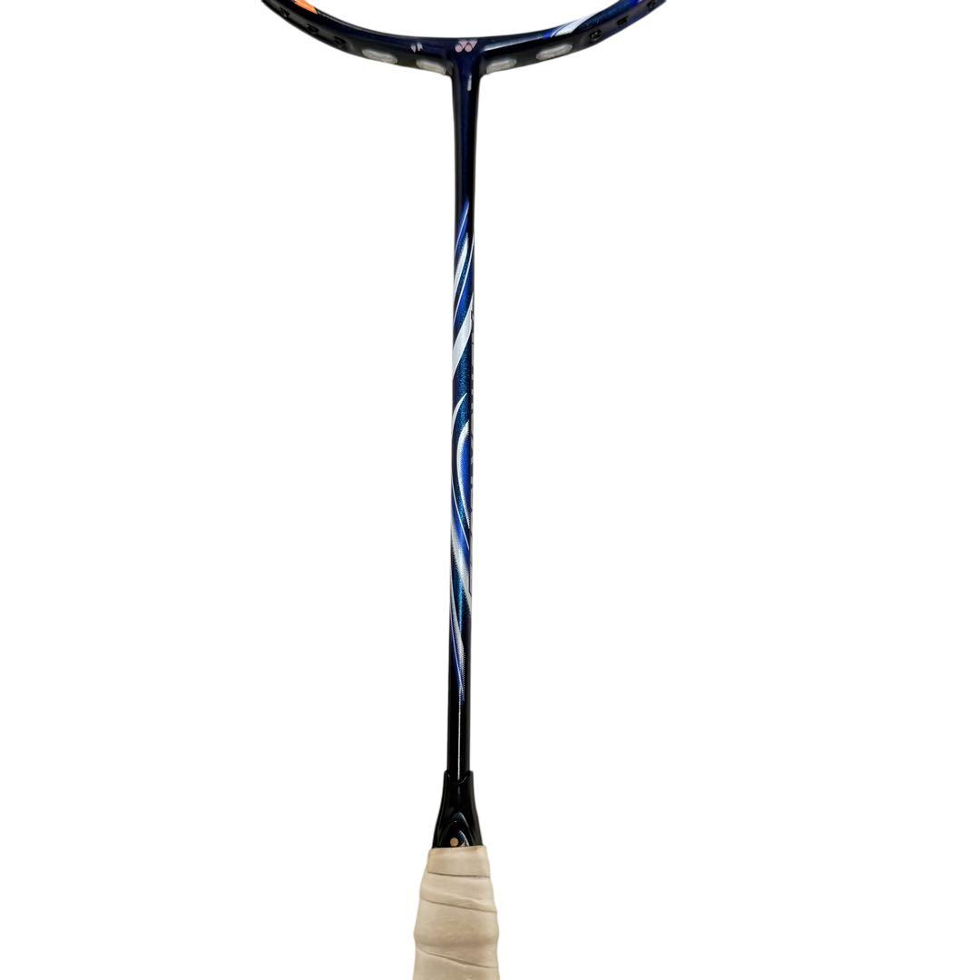 【美品】YONEX アストロクス100ZZ 3UG5 11-21