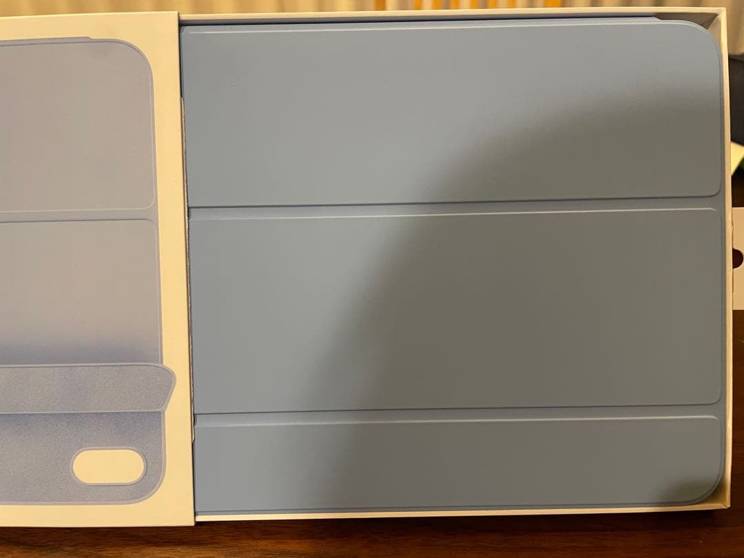 【Yさん専用】新品: iPad(A16)用Smart Folio -スカイ