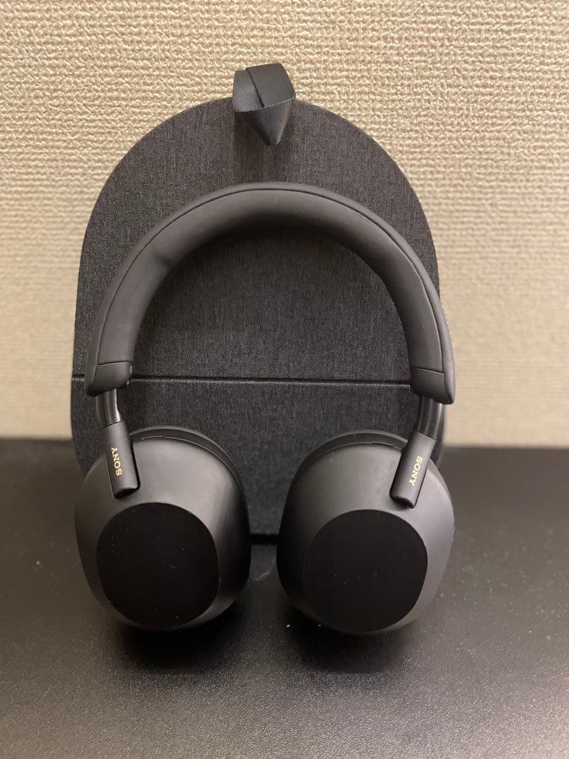 ワイヤレスヘッドホン ブラック 収納ケース付き