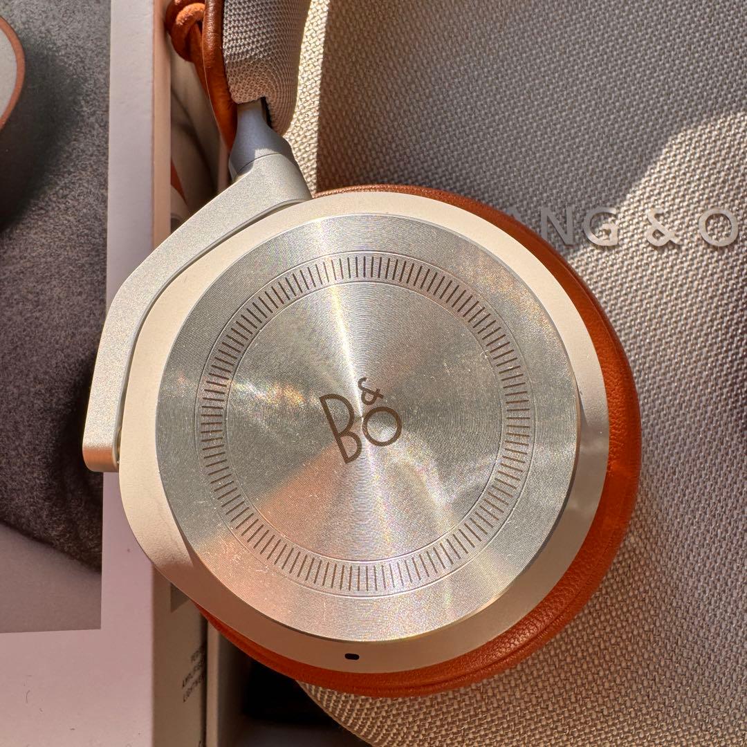 タ*ラ様 Beoplay HX Bang & Olufsen ヘッドホンTimb