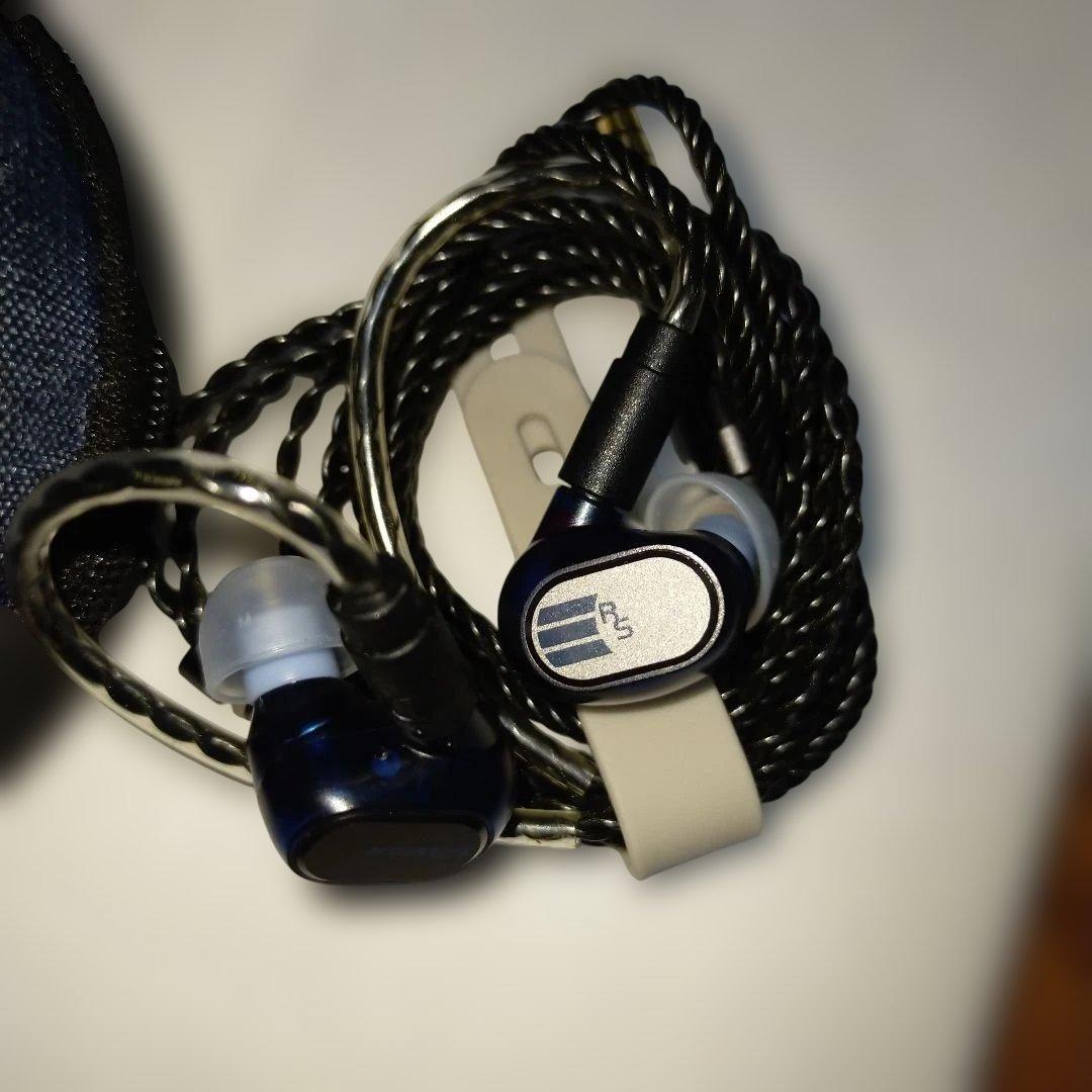 さ*読様 acoustune RS3 aiiro 4.4mバランス接続モニターイ