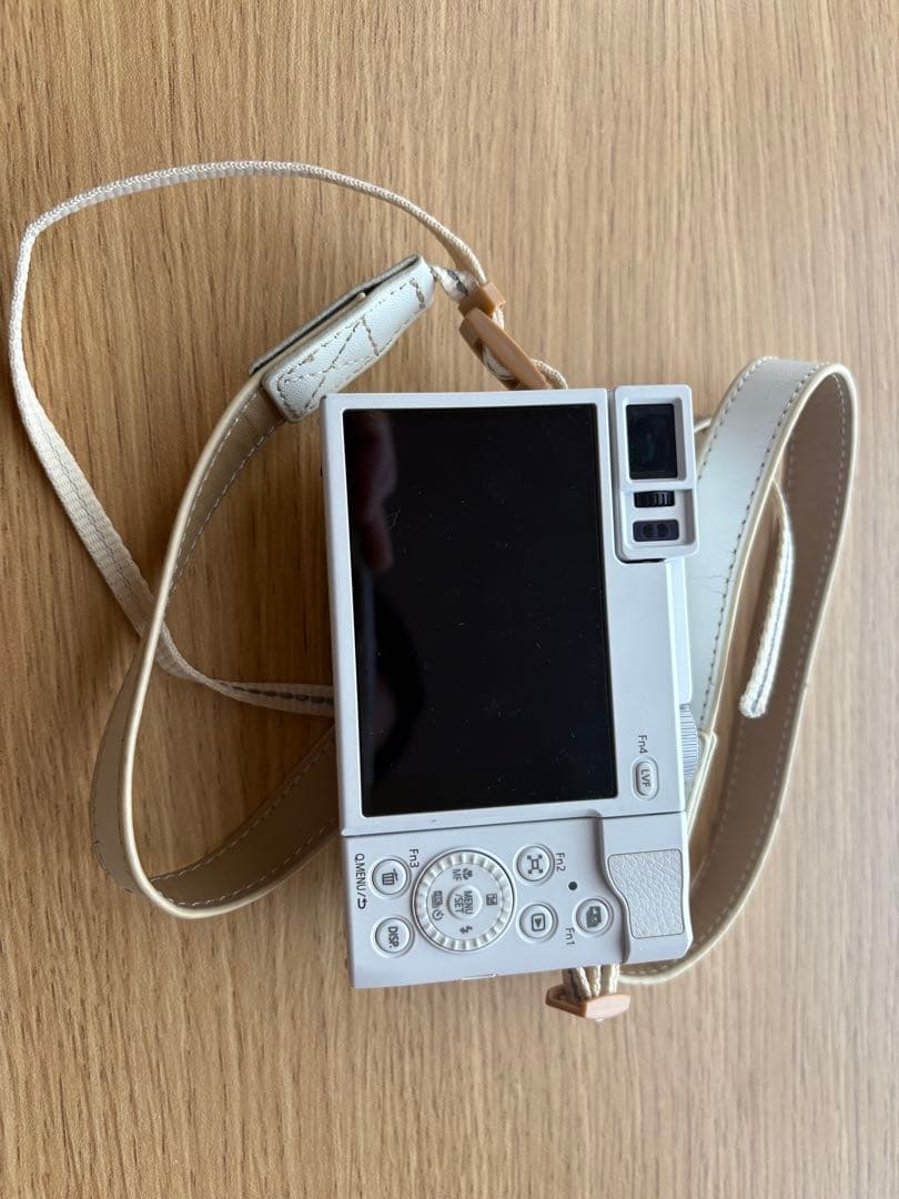 【〜8/22出品・お値下げ可】Panasonic LUMIX DC-TZ95