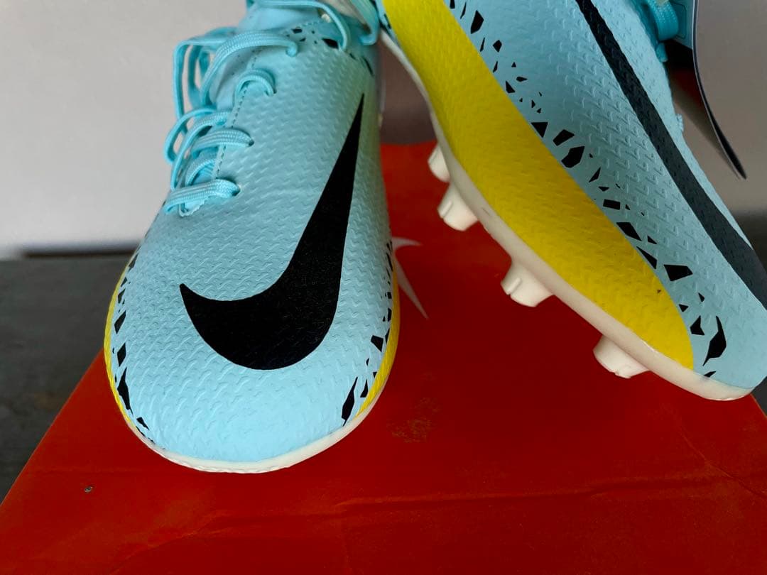 『新品！』ナイキファントムGT2サッカーシューズ アクアブルー26㎝