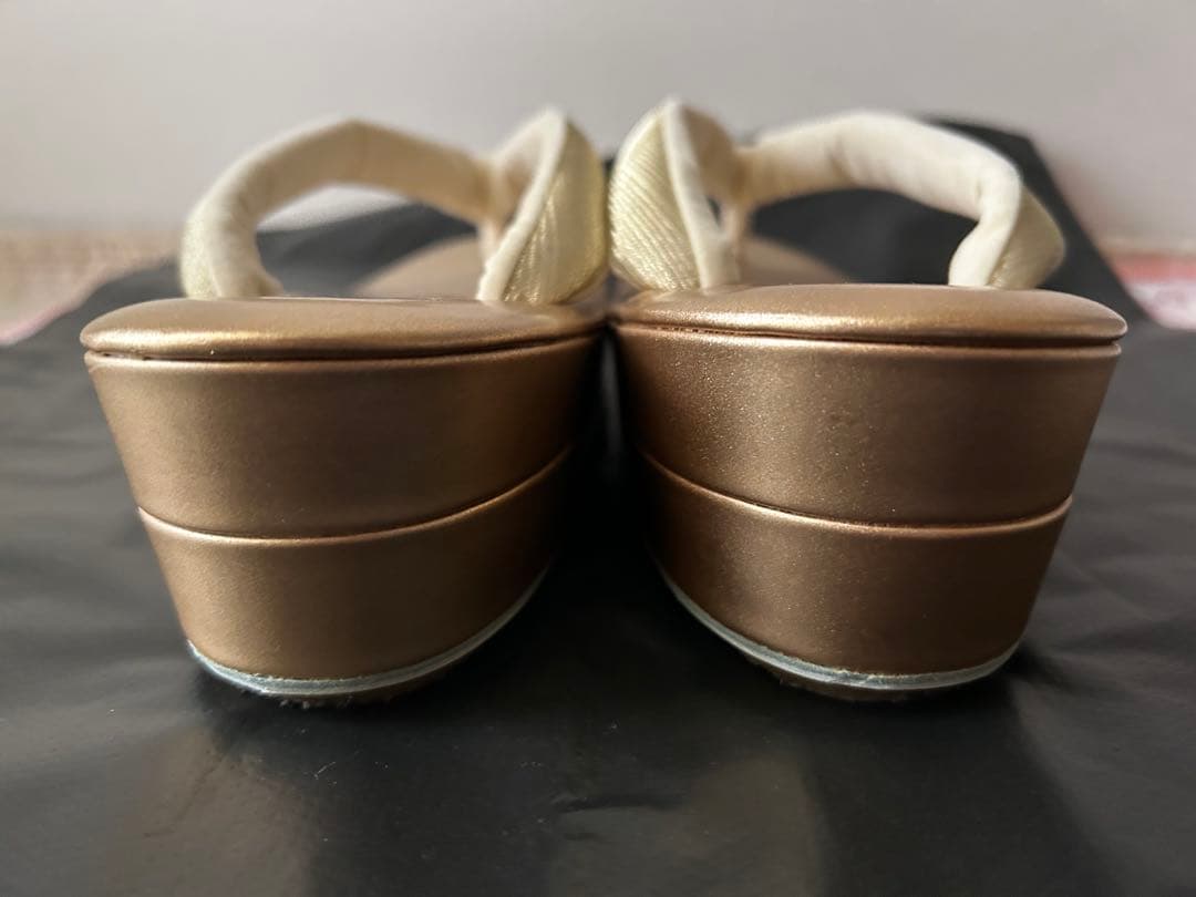 礼装用　ゴールド草履バックセット　　　　　　　正装用　フォーマル