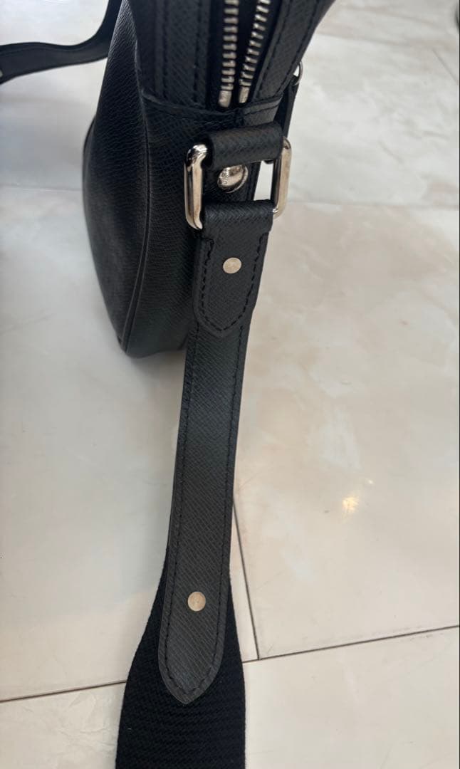 LOUIS VUITTON MENSショルダーバック