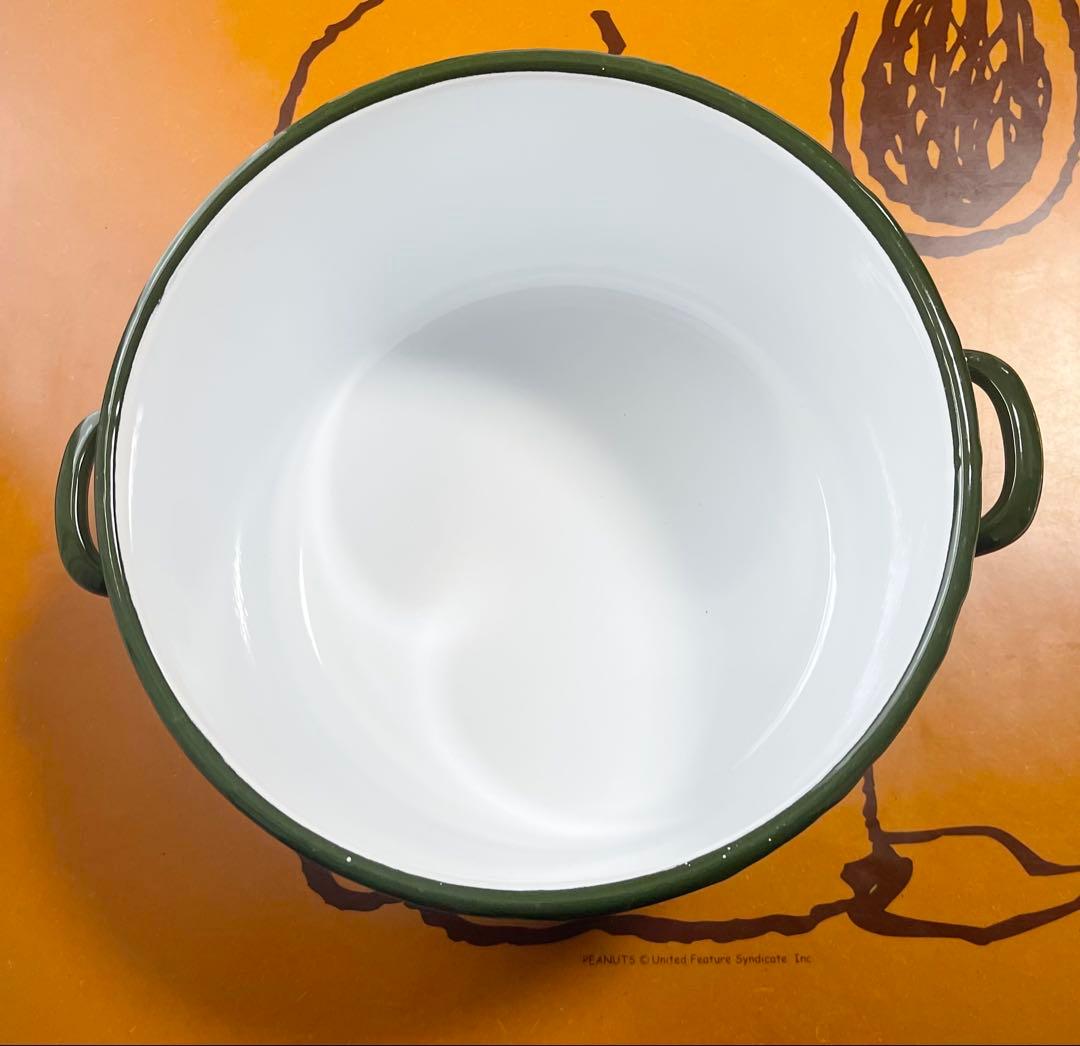 ホーロー缶　BREAD