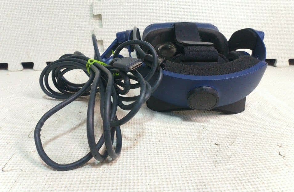 VR VIVE ヘッドセット部分のみ　ゲーム　Game　 VRゴーグル