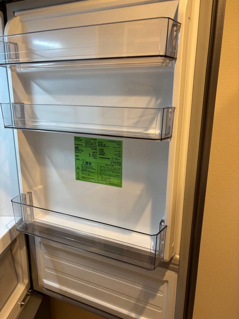 【高年式美品】comfee 冷凍冷蔵庫 RCB239DS1JP 2025年製
