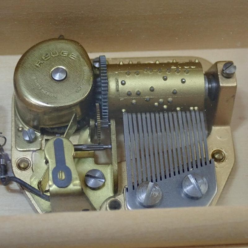 RU-6367 リュージュ　オルゴール　チャイコフスキー　動作品