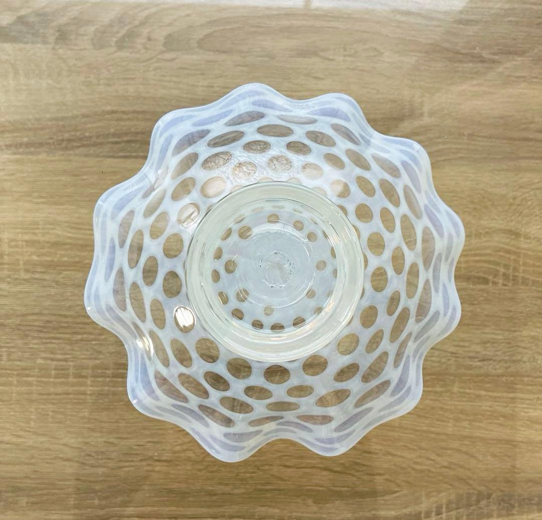 骨董　時代ガラス　フリル　水玉紋　乳白色　オパールセント 氷皿　プレート１客