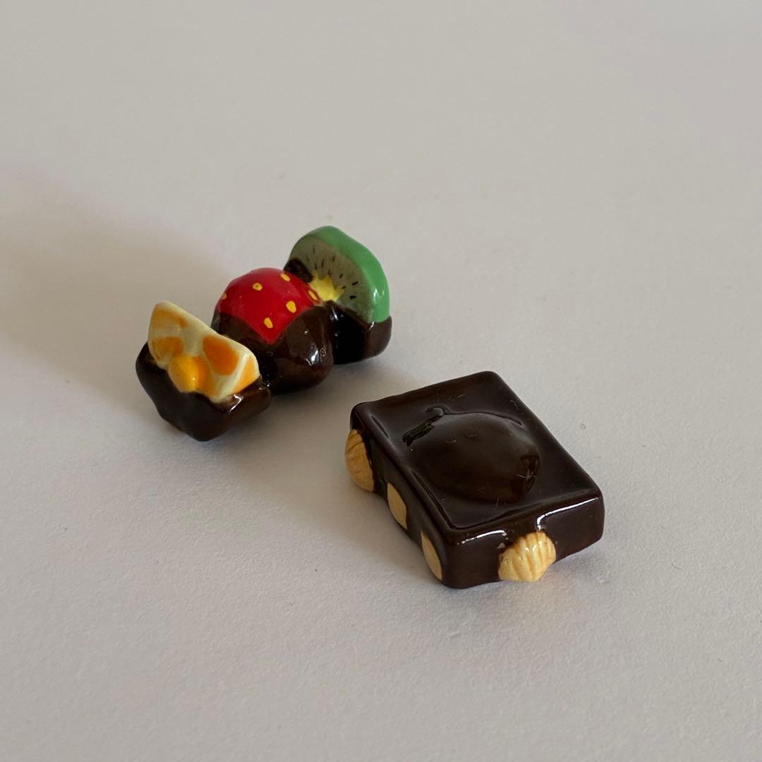 全部チョコレート　希少品　フェーブ　フェーヴ　フランス　陶器　ミニチュア　置物