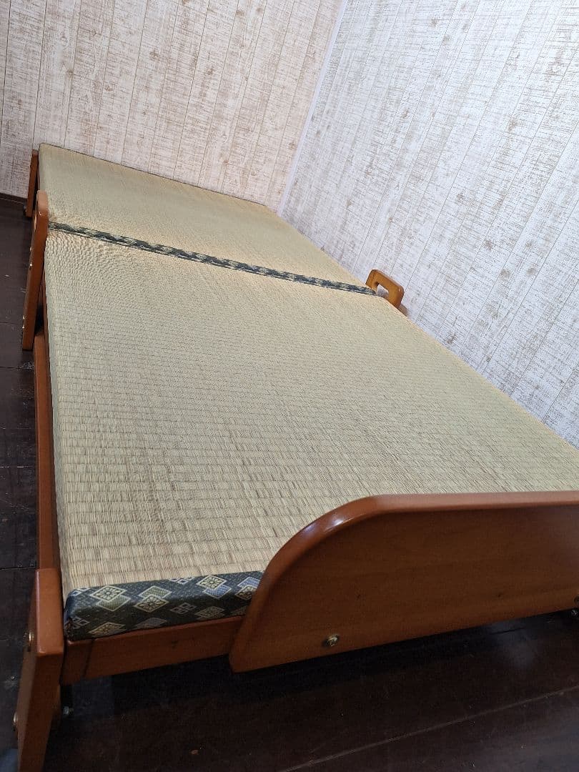 直接引取り限定 兵庫県加東市　中居木工　折りたたみベッド　畳