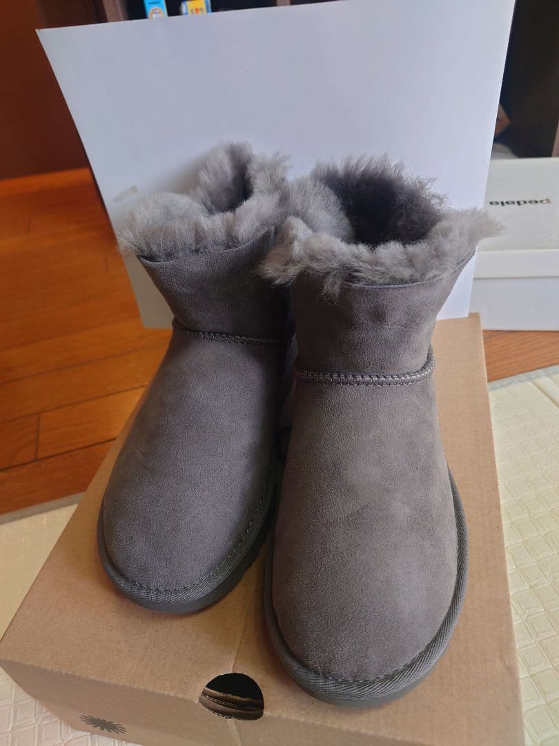UGG W BAILEY ZIP MINI グレー 5サイズ