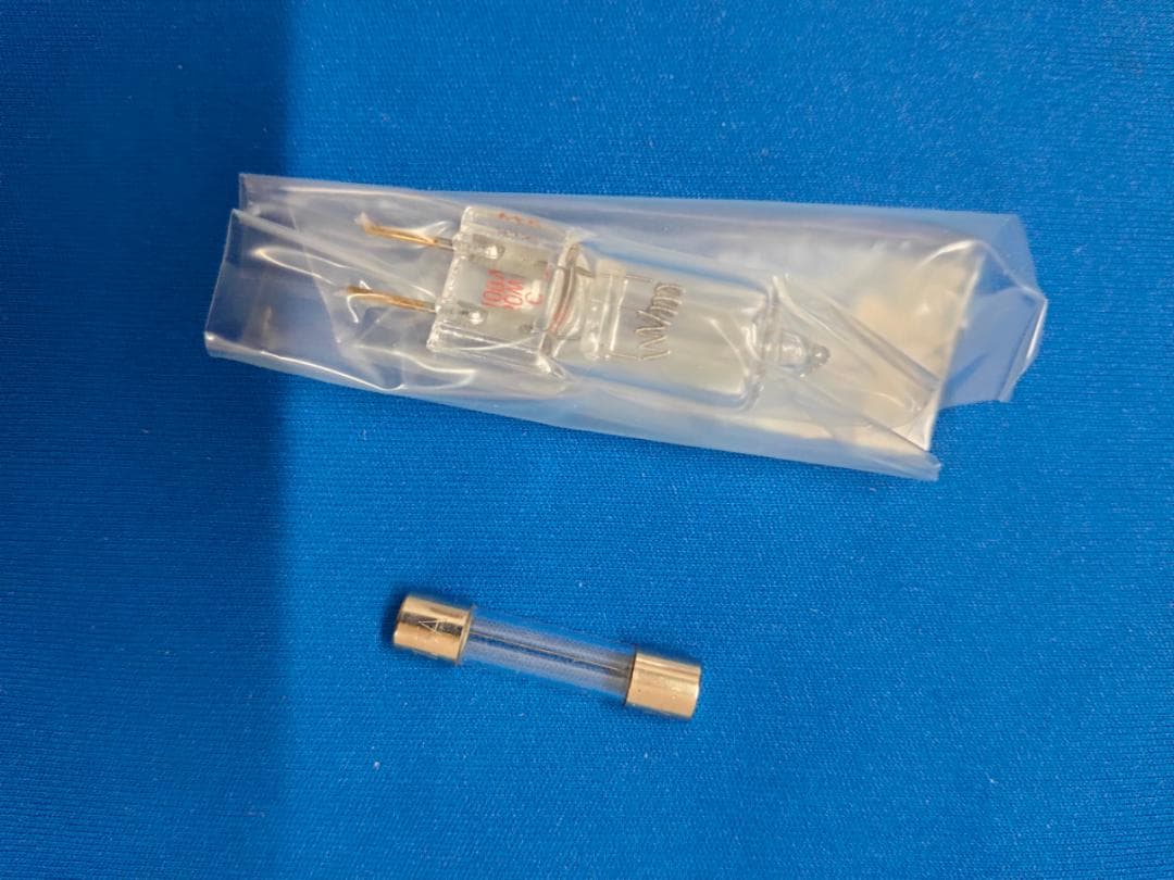 PHILIPS 光学系ハロゲンランプ JCD100V-150WM　4個セット