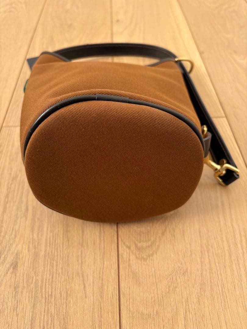 Brady FANE Hazelnut ブレディ フェーン バケットバッグ