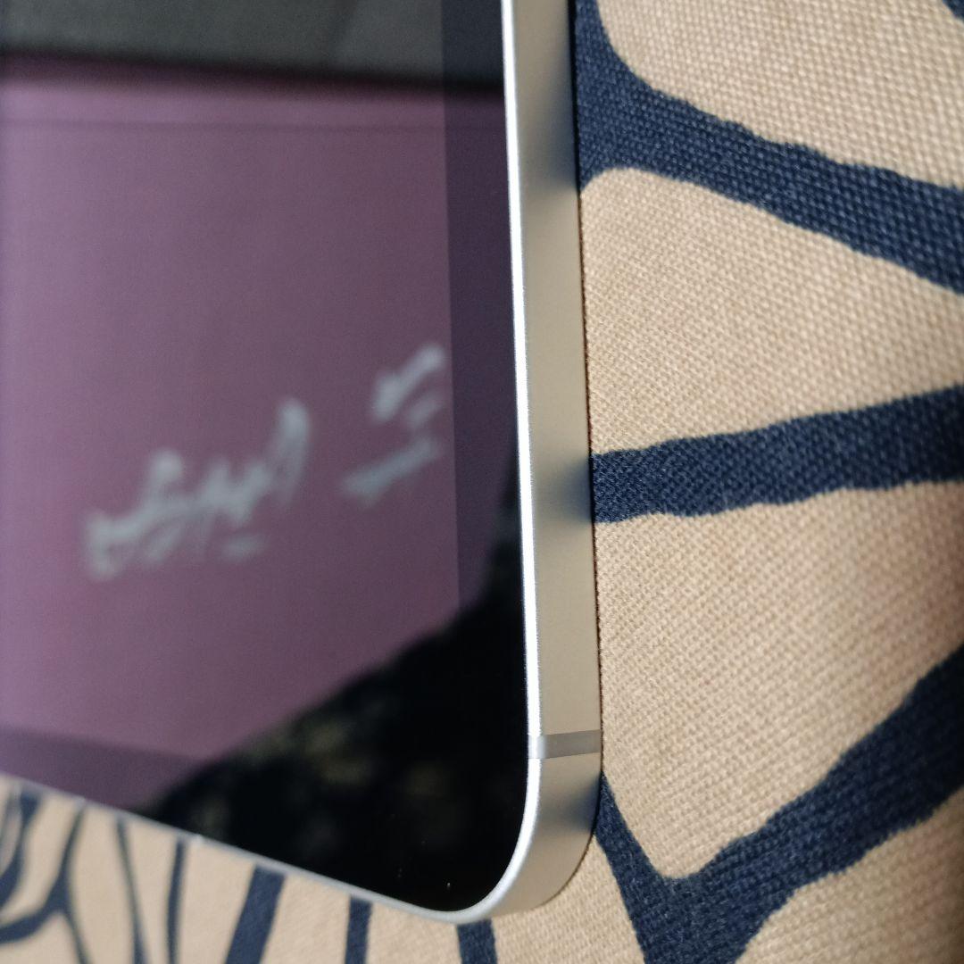 iPad (第9世代) スペースグレー 本体 ドコモ