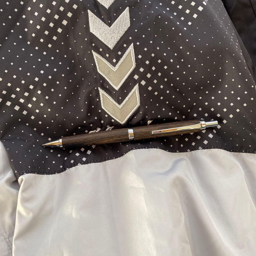 ヒュメル　ウインドブレーカー　Lサイズ