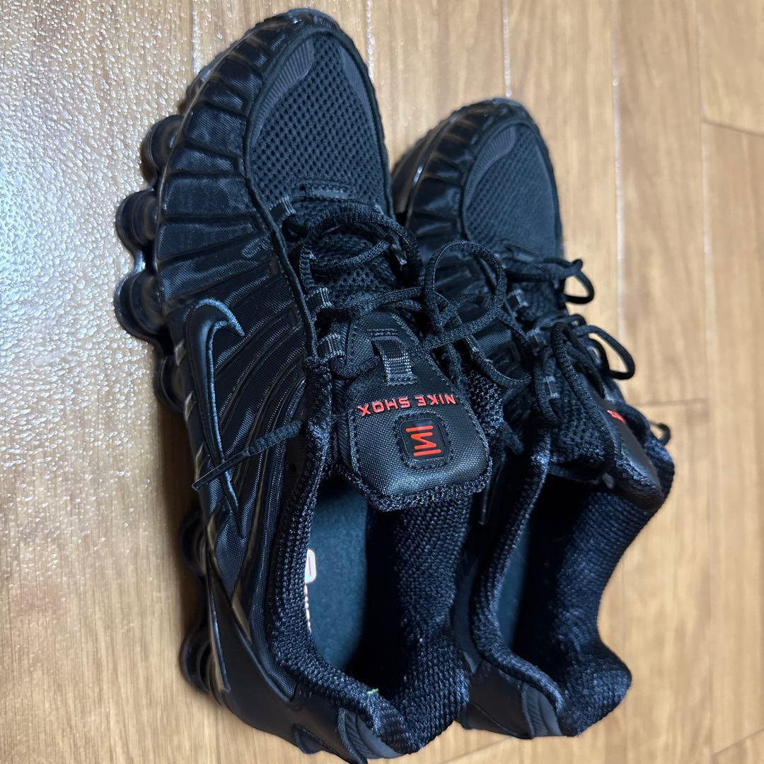 NIKE SHOX ブラック シューズ