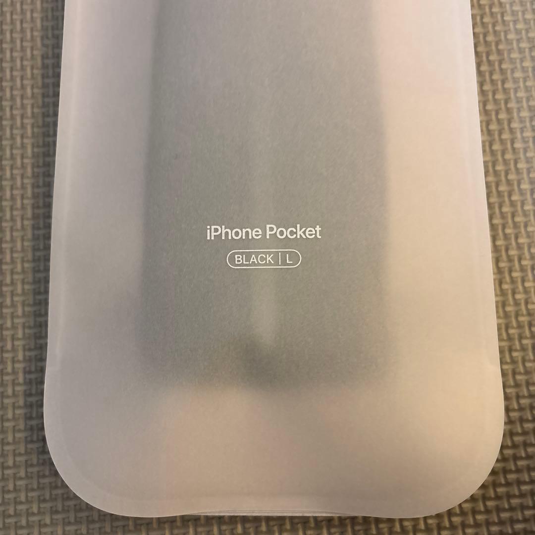 Apple iPhone Pocket ISSEY MIYAKE long 黒