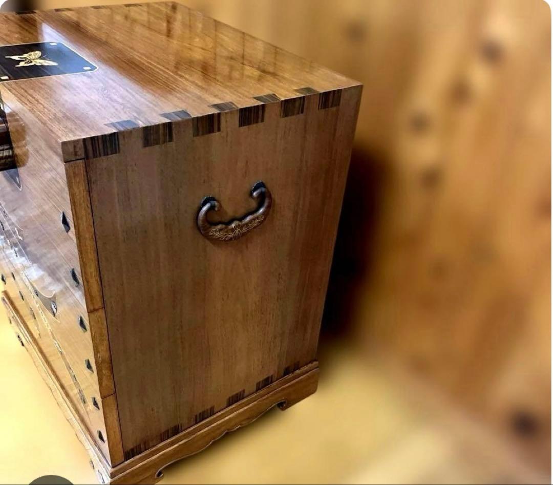 寄木箪笥　木象嵌　３段チェスト　サイドボード 整理箪笥　寄木細工　鍵付き